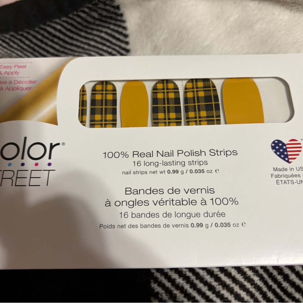 Color Street Plaid and Yellow Nail Strips BREAKING PLAID